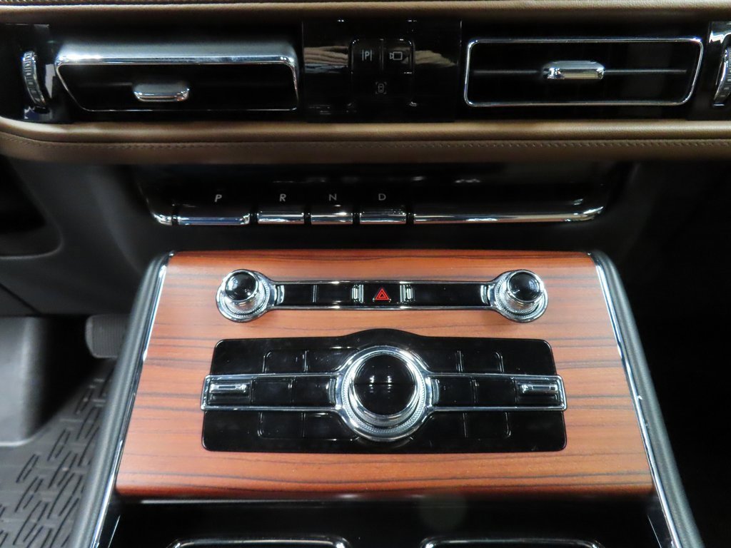 Used 2023 Lincoln Aviator Reserve w/ Equipment Group 201A image 50