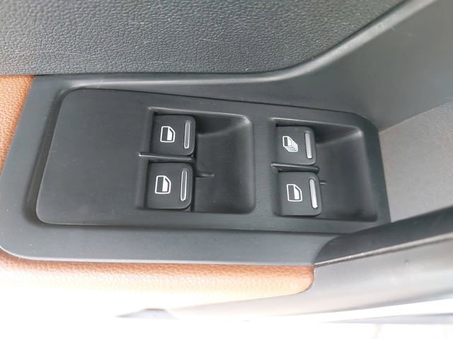 Used 2015 Volkswagen Beetle 1.8T image 26