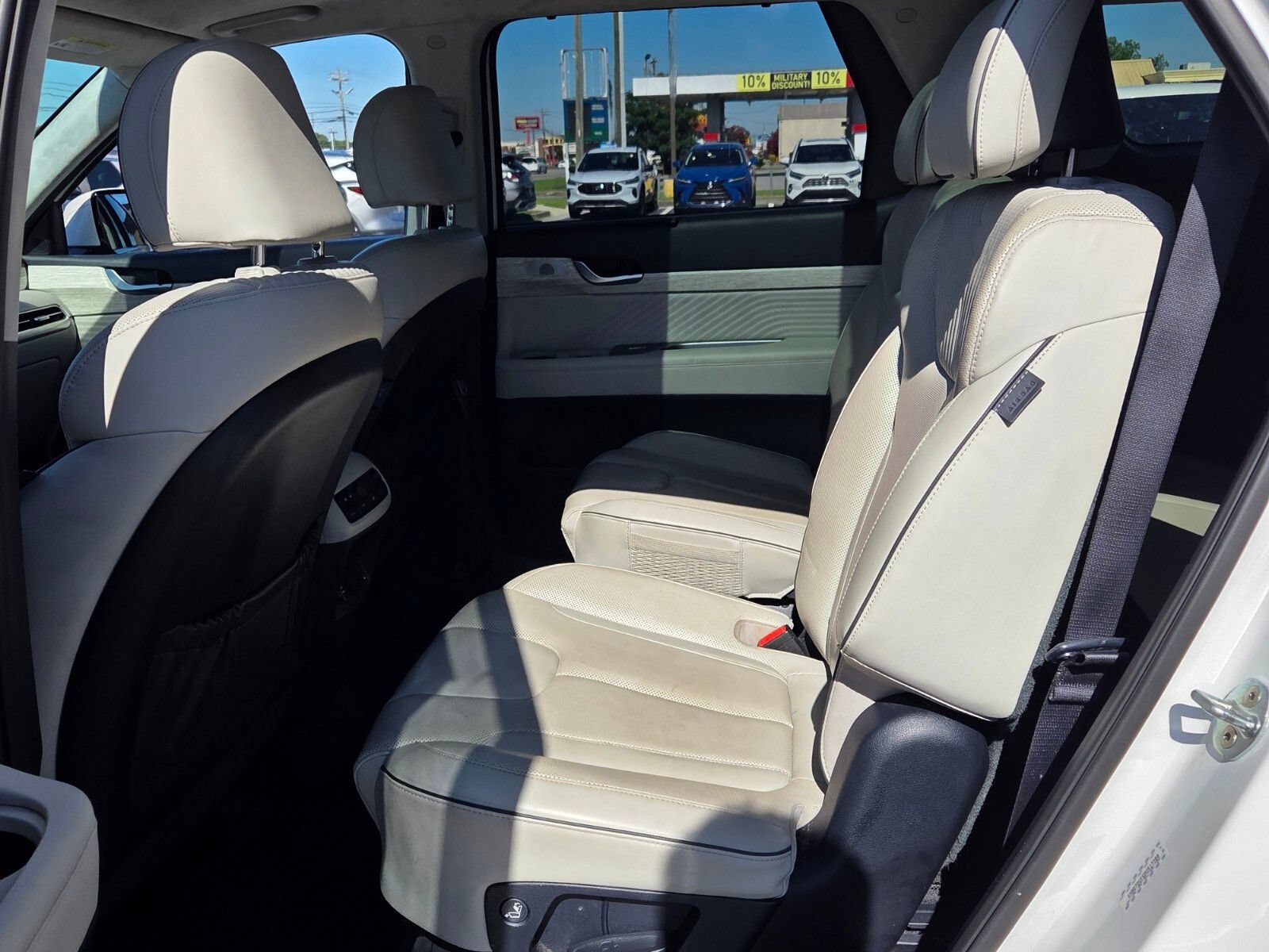 Used 2023 Hyundai Palisade Calligraphy AWD/4WD image 6