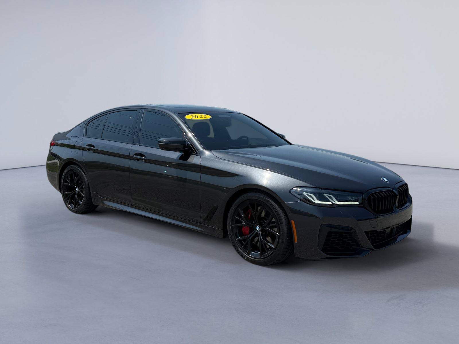 Used 2022 BMW M550i xDrive w/ Executive Package AWD/4WD video 1