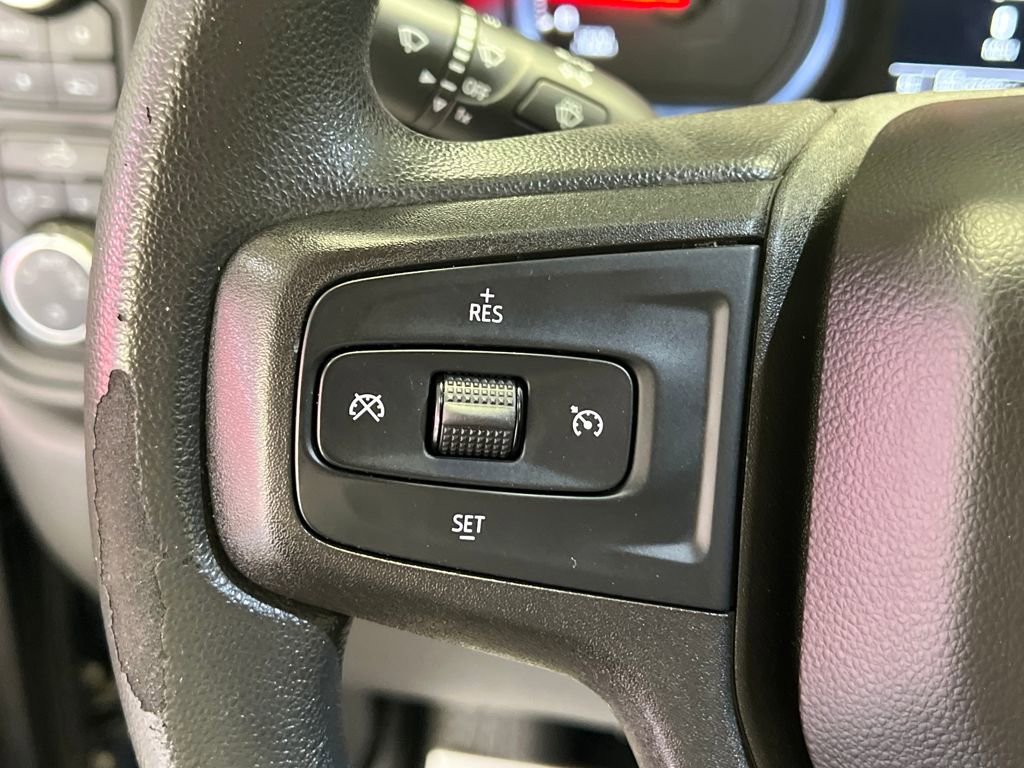 Used 2019 Chevrolet Silverado 1500 Custom w/ Custom Value Package AWD/4WD image 28