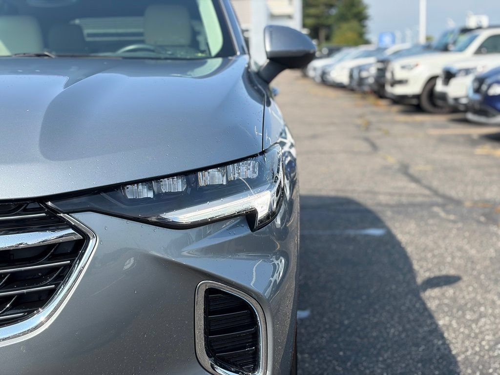 Used 2023 Buick Envision Preferred AWD/4WD image 4