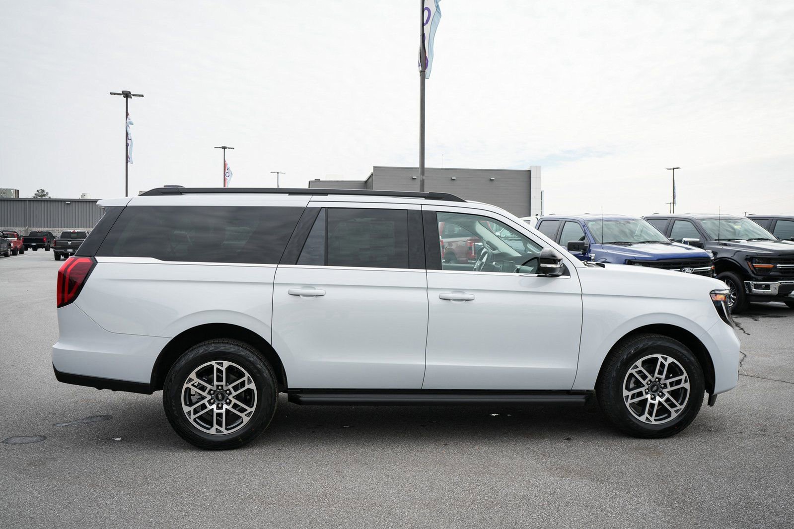 New 2026 Ford Expedition Max Active AWD/4WD image 11