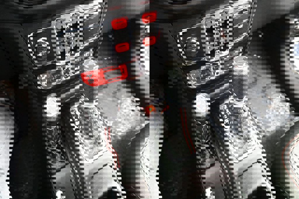 Used 2020 Jeep Gladiator Rubicon AWD/4WD image 29