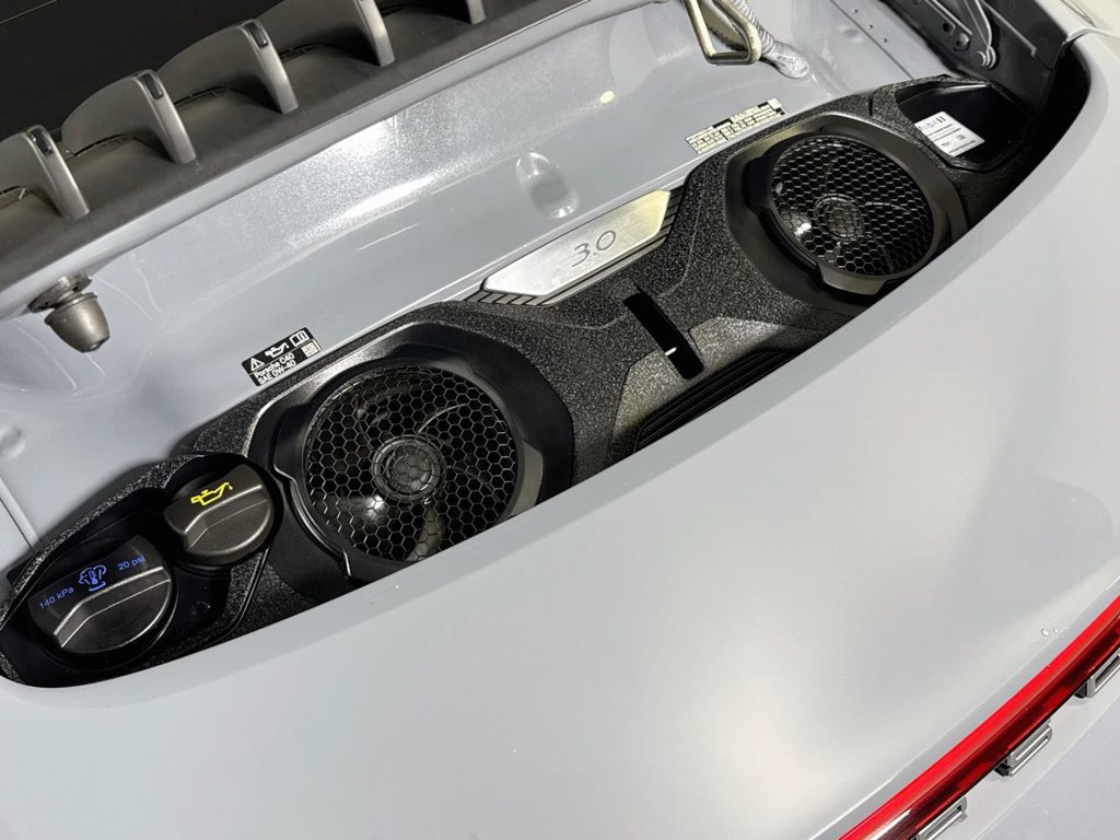 Certified 2024 Porsche 911 Carrera RWD image 29