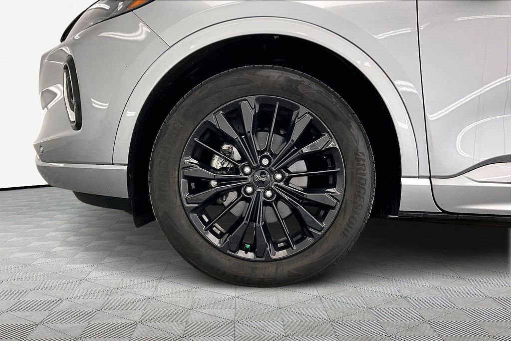 Used 2023 Ford Escape ST-Line Elite image 9