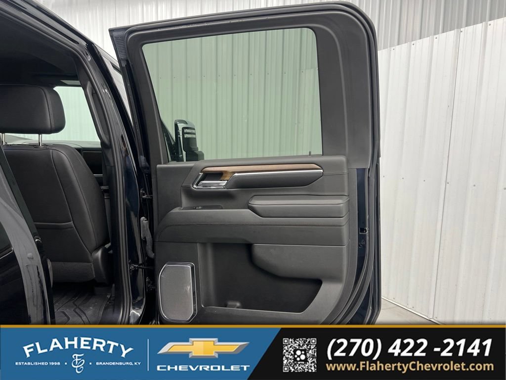 Used 2024 Chevrolet Silverado 3500 High Country AWD/4WD image 12