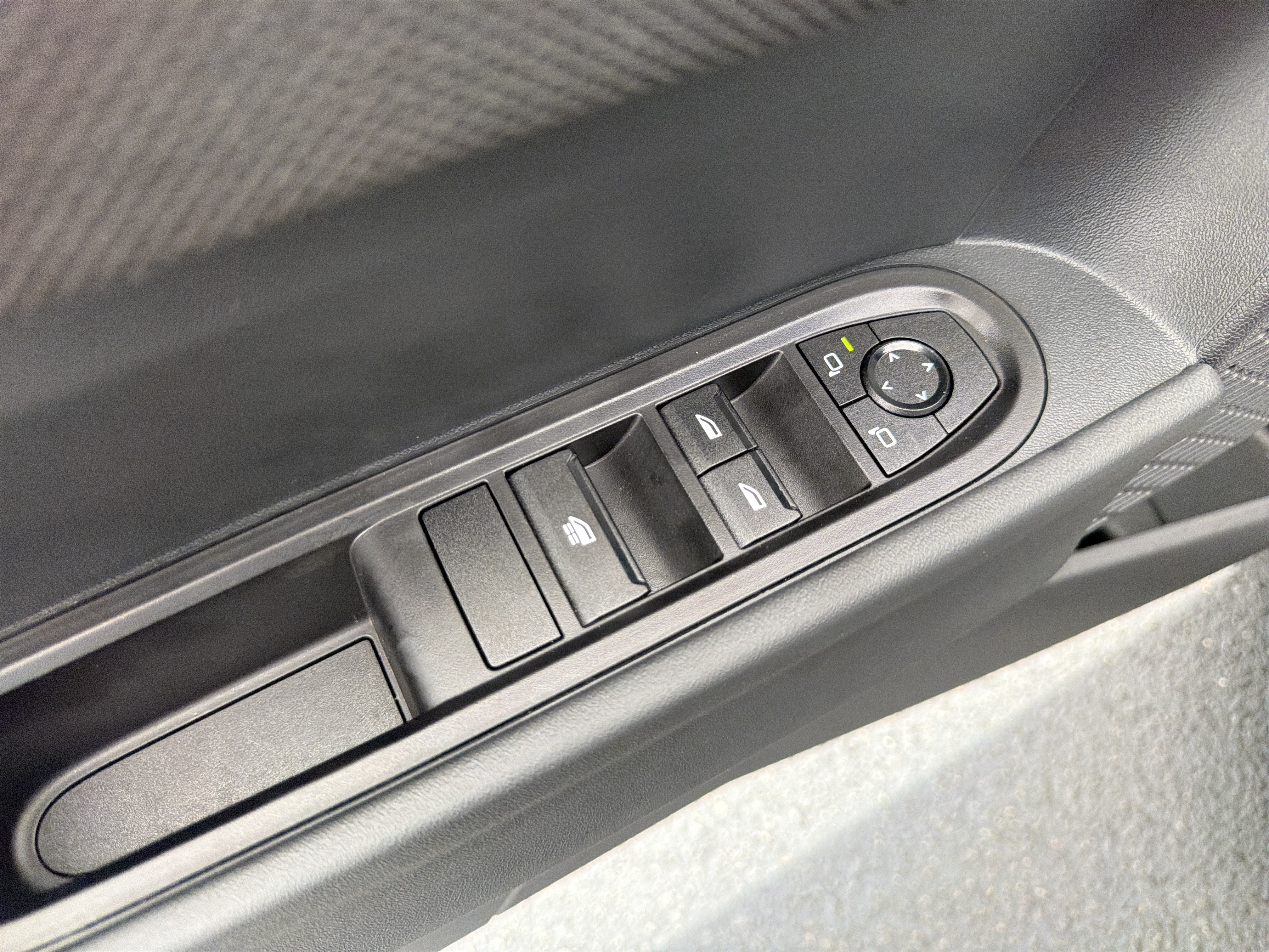 Certified 2026 MINI Cooper S FWD image 23