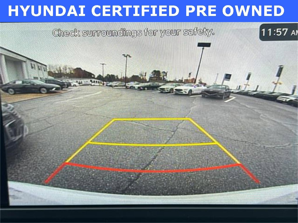 Certified 2025 Hyundai Elantra Sport image 29