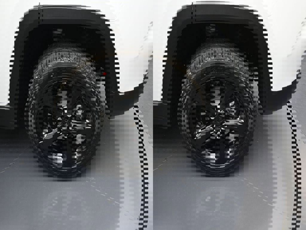 New 2025 Jeep Grand Cherokee Limited image 10