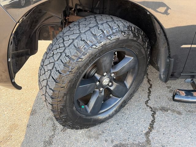 Used 2015 RAM 1500 ST AWD/4WD image 16
