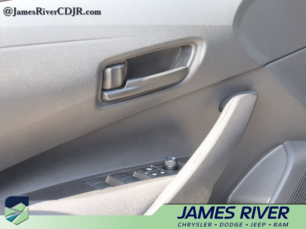 Used 2026 Toyota Corolla LE FWD image 21