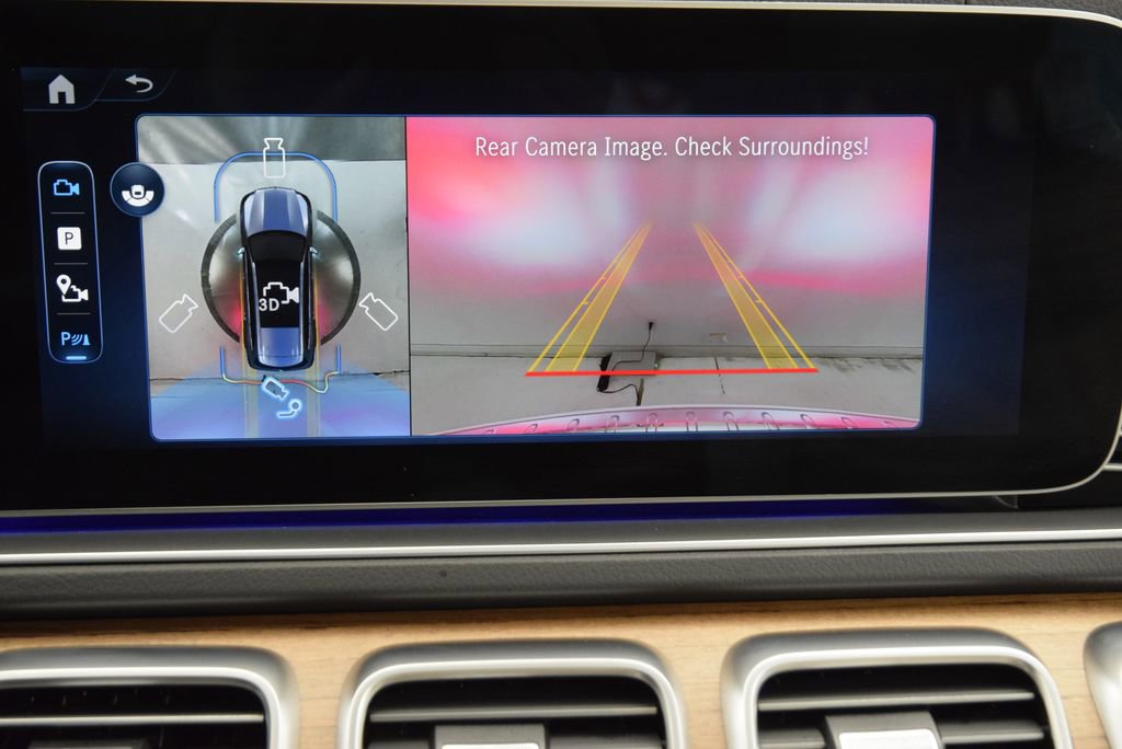 Used 2025 Mercedes-Benz GLS 450 4MATIC image 32