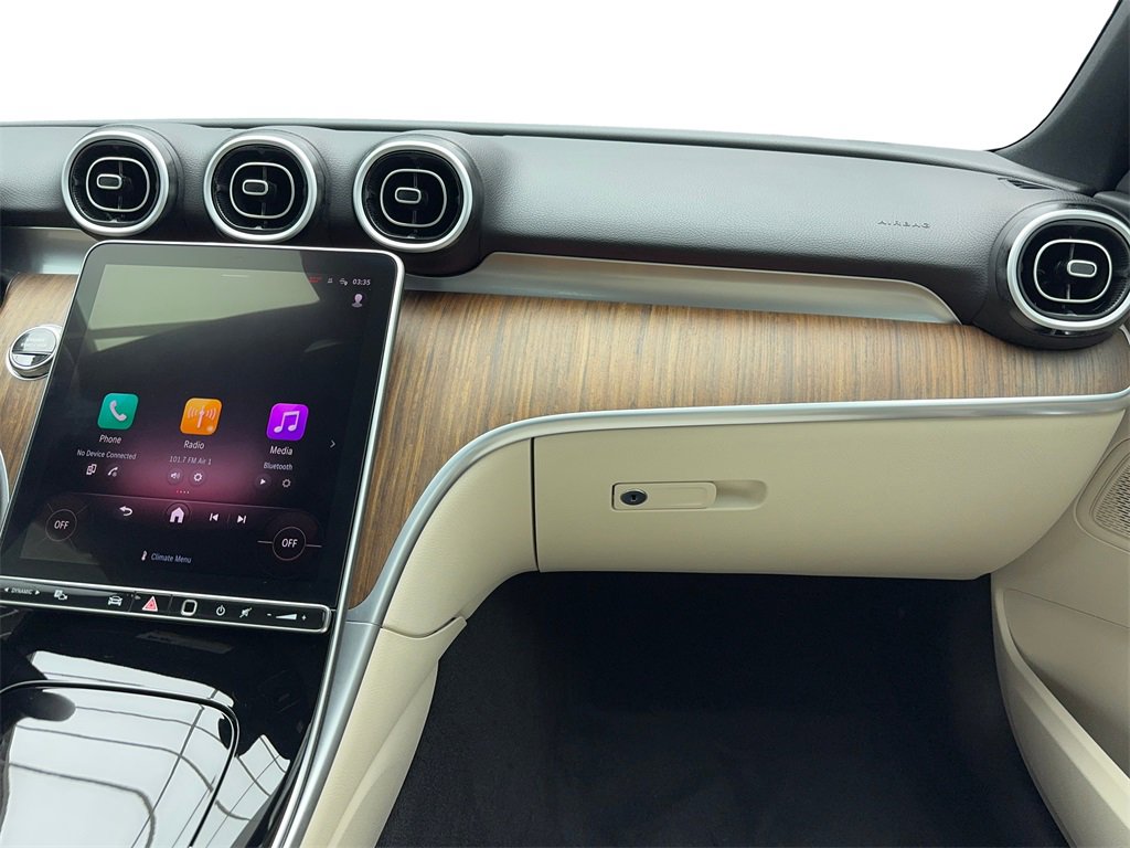 Used 2025 Mercedes-Benz C 300 Sedan image 19