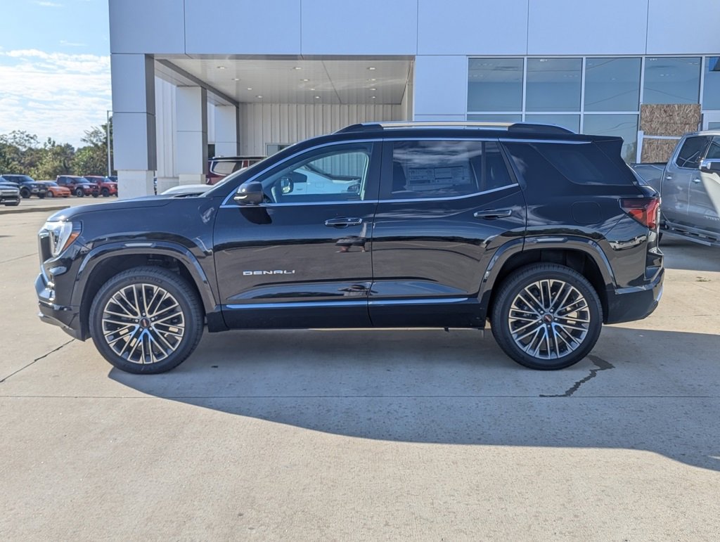 New 2026 GMC Terrain Denali w/ LPO, Floor Liner Package image 9