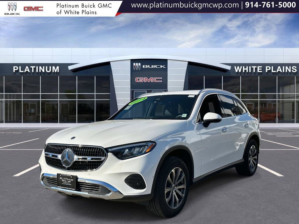 Used 2024 Mercedes-Benz GLC 300 4MATIC image 8