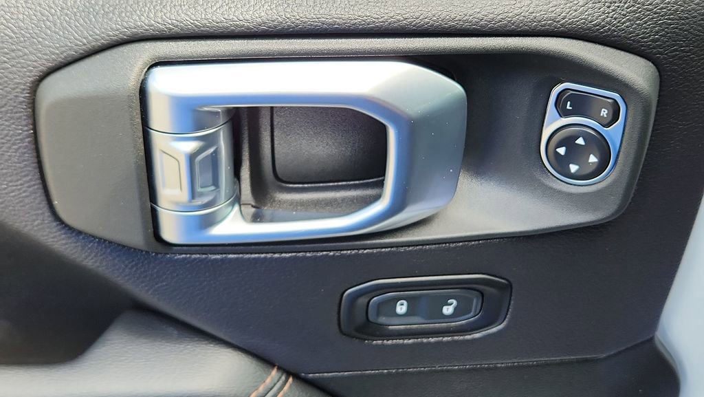 Used 2023 Jeep Wrangler Rubicon 392 w/ Trailer Tow Package image 13