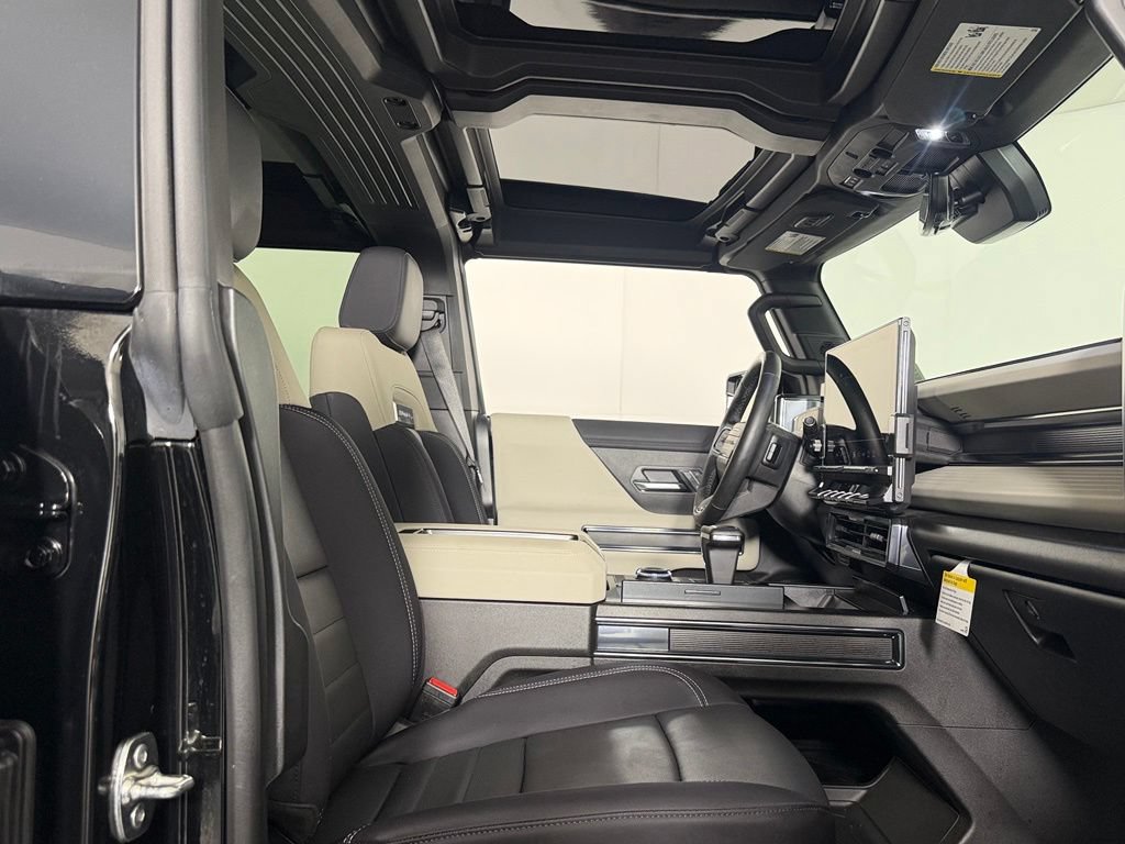 Used 2026 GMC Hummer EV SUV AWD/4WD image 32