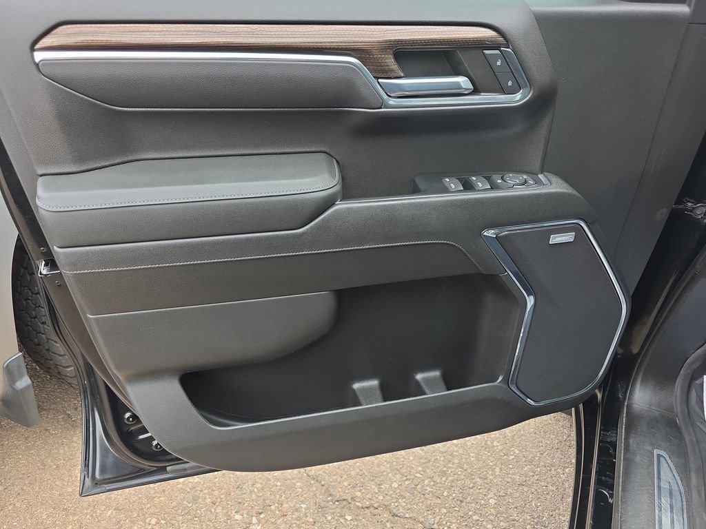 Used 2023 Chevrolet Silverado 1500 LT Trail Boss w/ LT Trail Boss Premium Package image 10