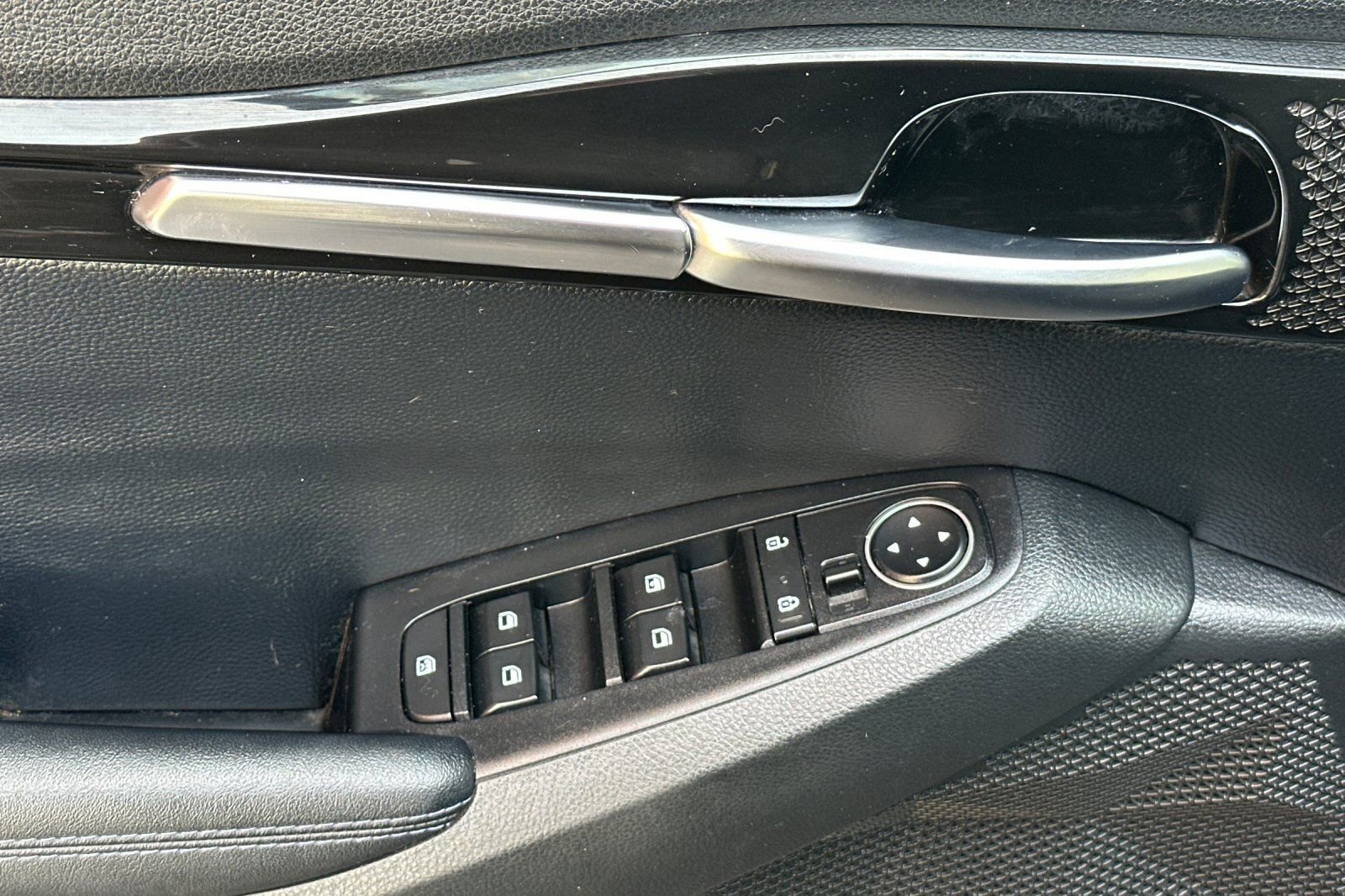 Used 2023 Kia Seltos S w/ Navigation Package image 14