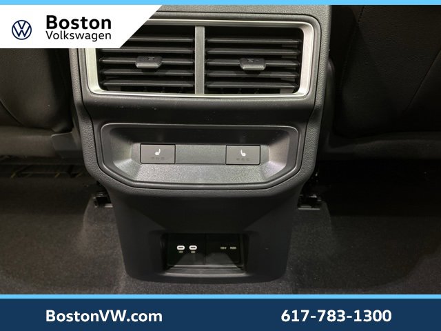 New 2025 Volkswagen Atlas Cross Sport SEL Premium R-Line image 19