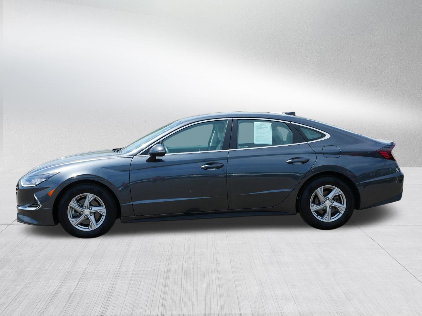 Certified 2023 Hyundai Sonata SE w/ Cargo Package FWD image 4