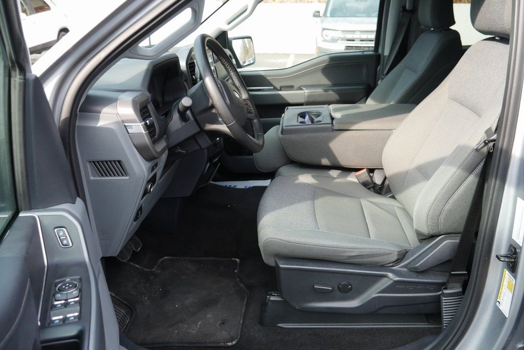 Used 2025 Ford F150 XLT w/ Equipment Group 301A Standard image 8
