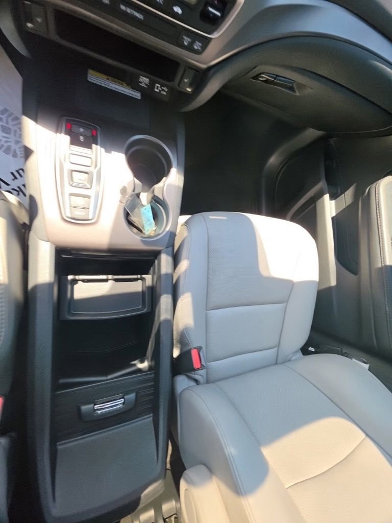 Used 2023 Honda Passport EX-L image 26