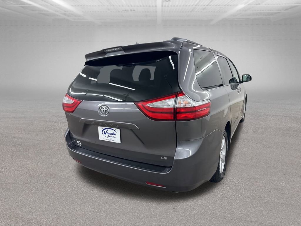 Used 2019 Toyota Sienna LE image 11