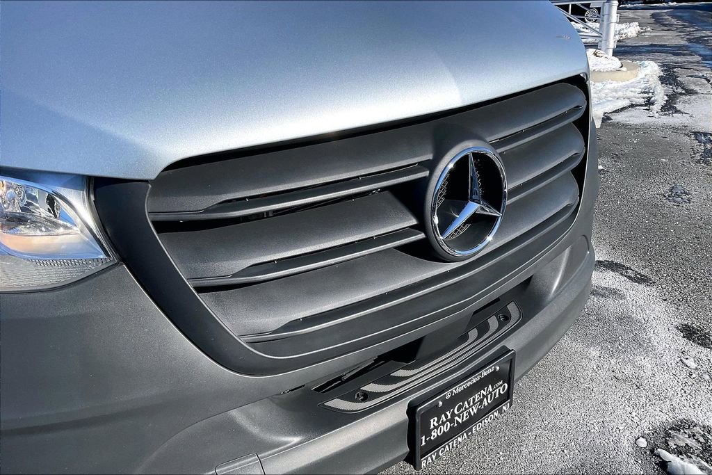Used 2025 Mercedes-Benz Sprinter 2500 image 22