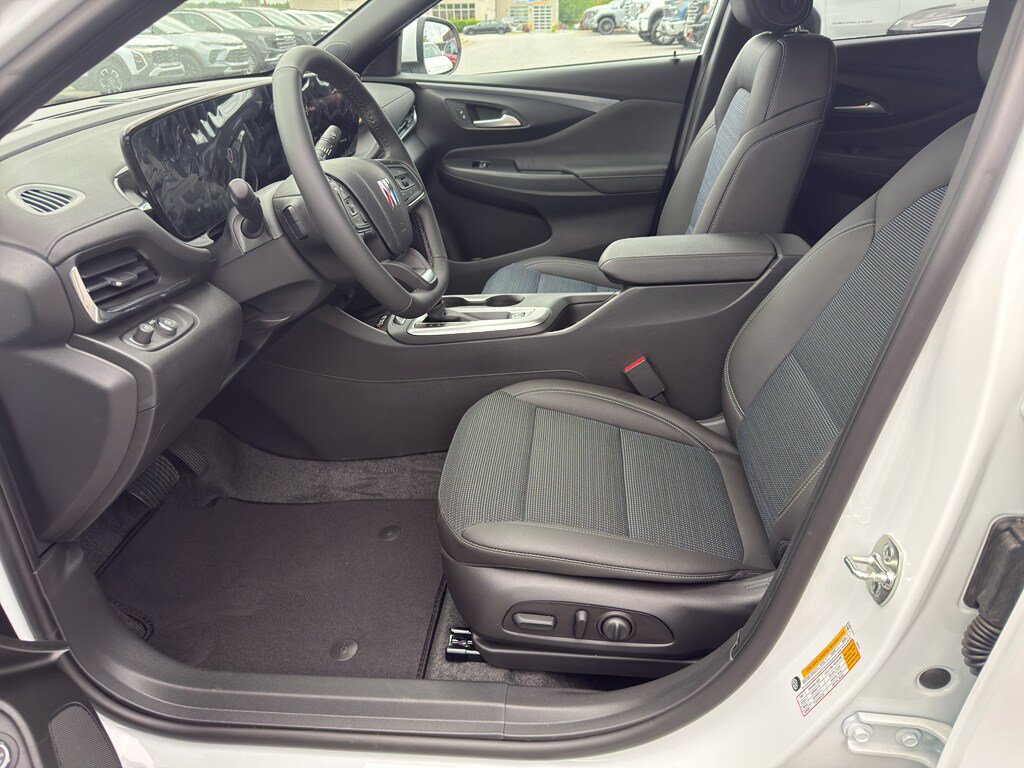New 2026 Buick Envista Sport Touring FWD image 8