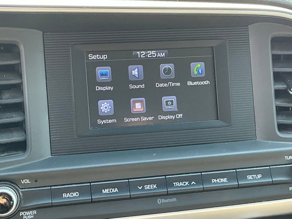 Used 2020 Hyundai Elantra SE image 28