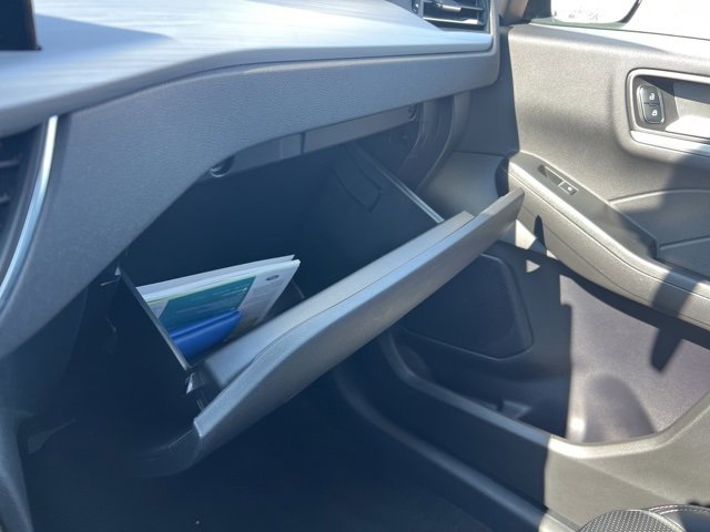 Certified 2024 Ford Escape Platinum image 18