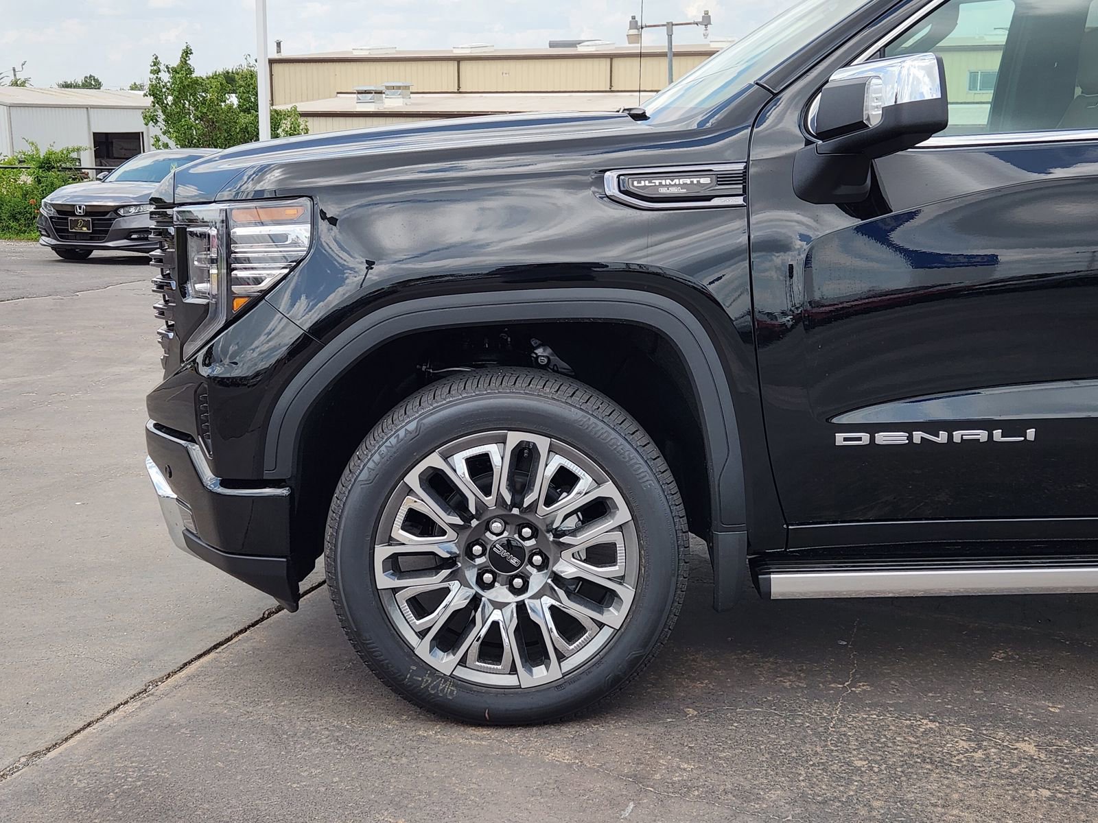 New 2025 GMC Sierra 1500 Denali Ultimate image 8