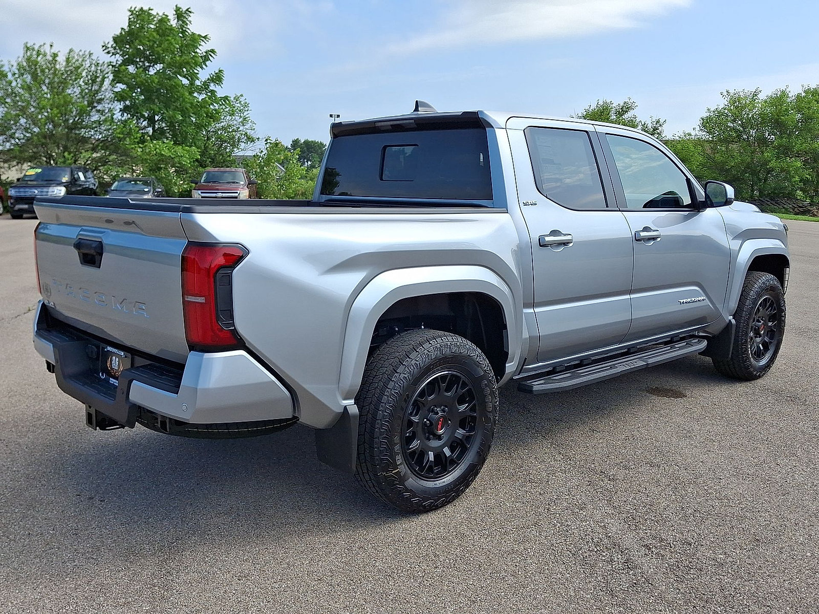 New 2026 Toyota Tacoma SR5 AWD/4WD image 12