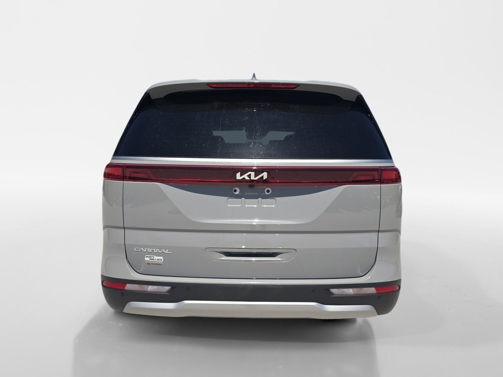Used 2024 Kia Carnival EX FWD image 4