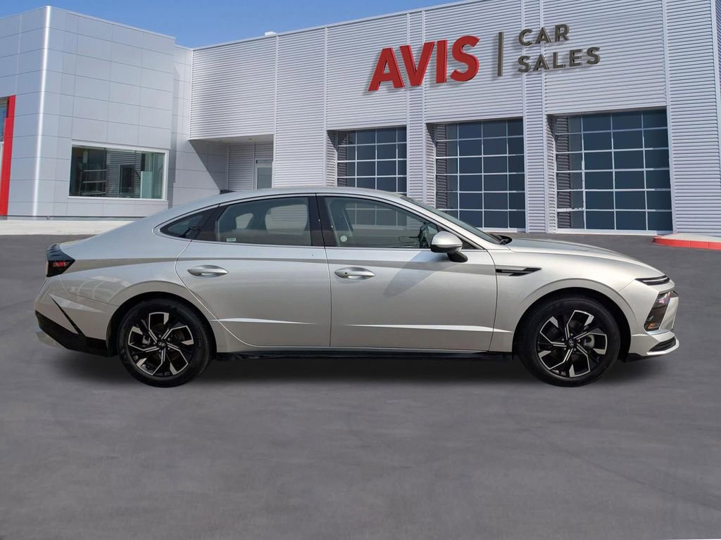 Used 2025 Hyundai Sonata SEL FWD image 7