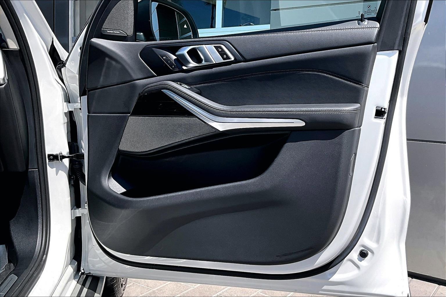 Used 2025 BMW X7 xDrive40i image 24