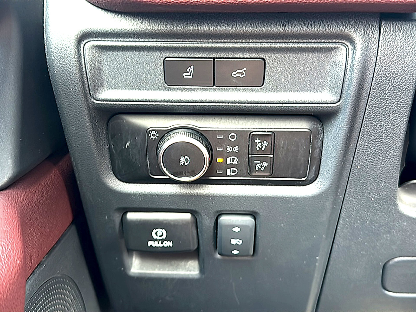 Used 2023 Ford Expedition Limited image 37