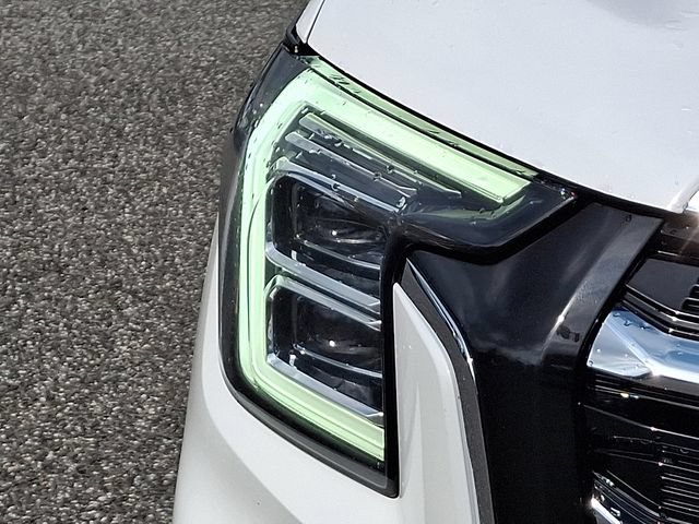 Used 2025 GMC Terrain Elevation AWD/4WD image 28