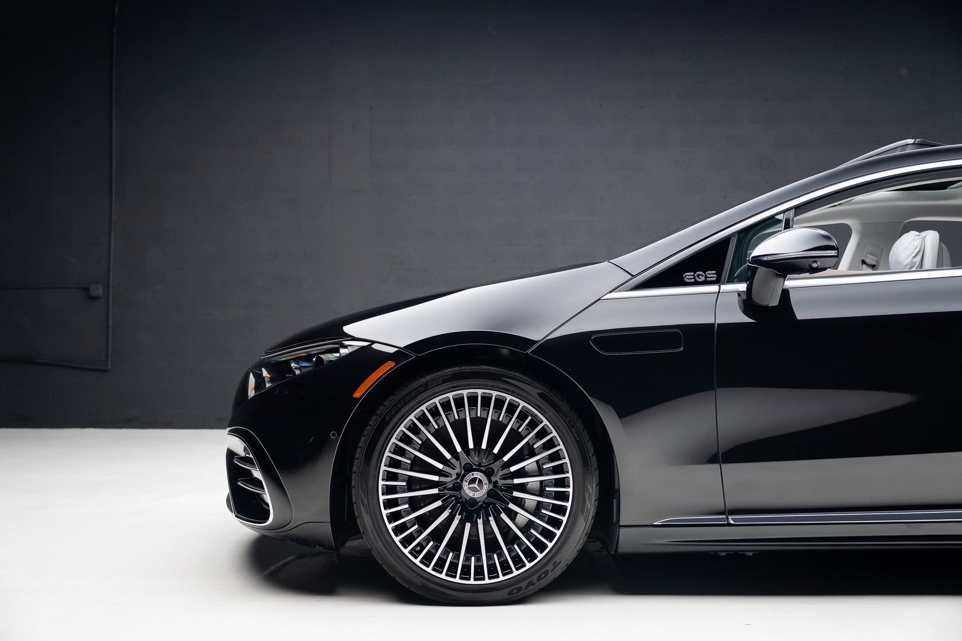 Used 2023 Mercedes-Benz EQS 450+ Sedan w/ AMG Line Exterior Package image 18