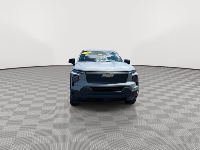 Certified 2026 Chevrolet Silverado EV W/T AWD/4WD image 3