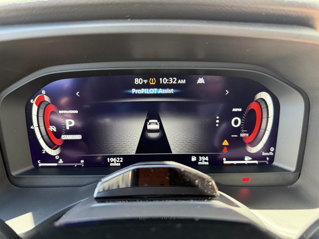 Used 2025 Nissan Rogue Platinum w/ Tech Package FWD image 17