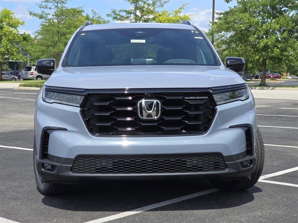 New 2025 Honda Pilot Black Edition image 16