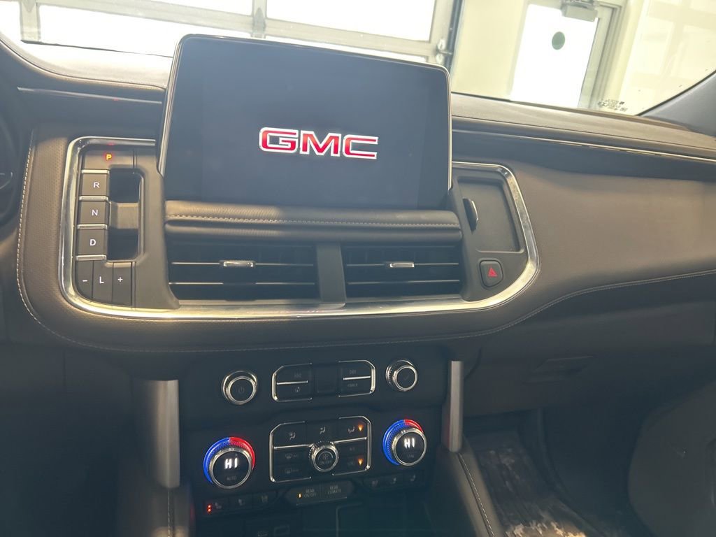 Used 2023 GMC Yukon SLT image 6