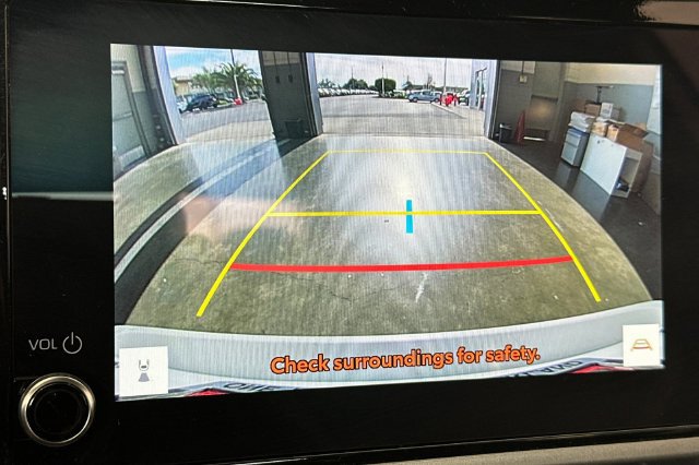 Used 2025 Toyota Camry SE FWD image 21