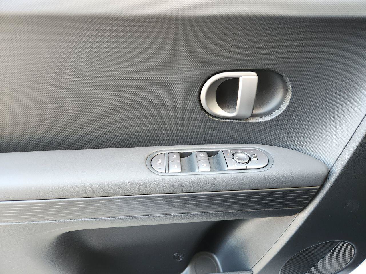New 2027 Hyundai Ioniq 5 SE RWD image 23