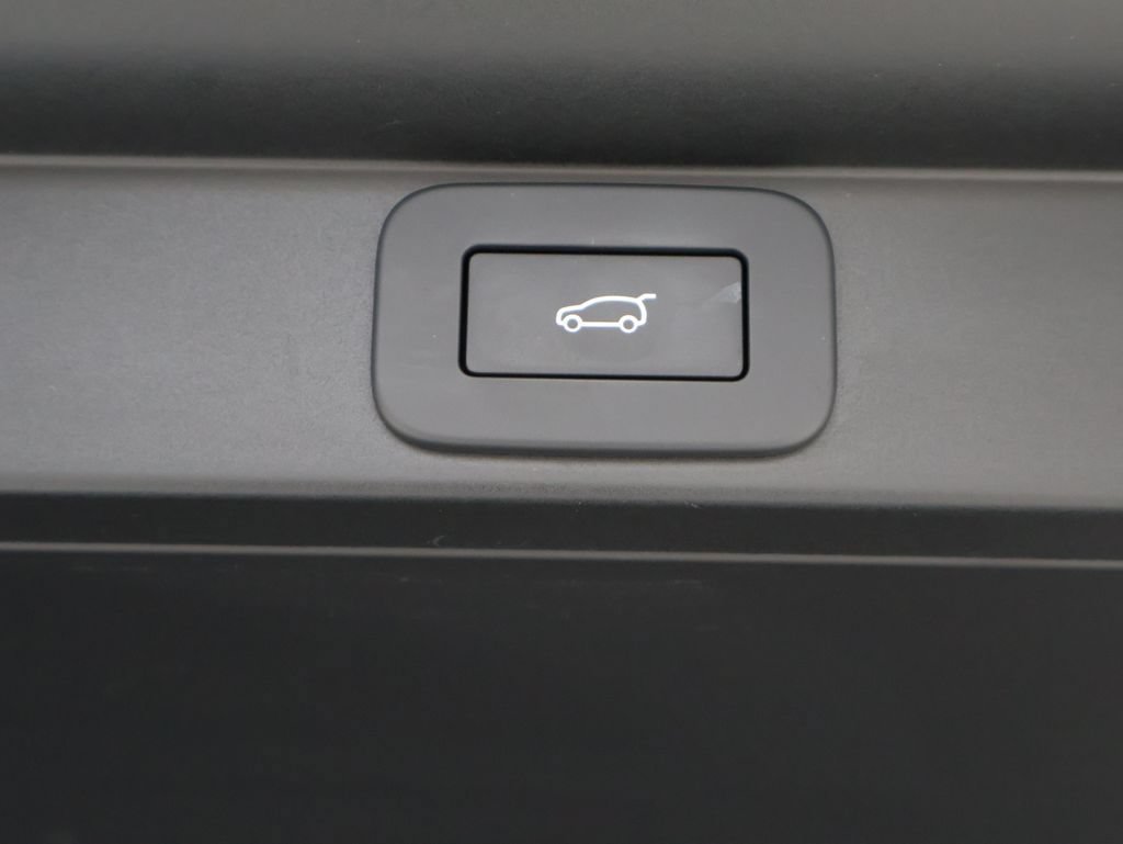 Certified 2025 Land Rover Range Rover Autobiography AWD/4WD image 20