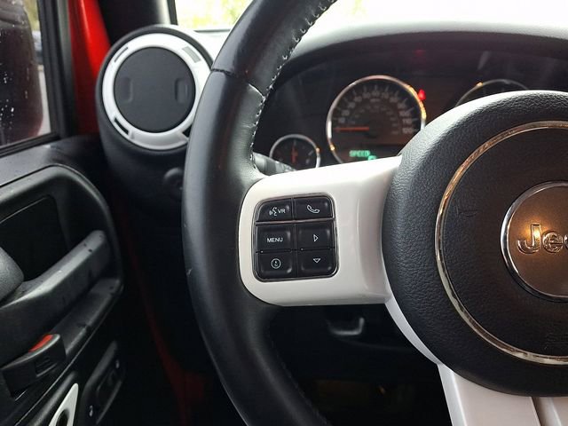 Used 2015 Jeep Wrangler Unlimited Sahara w/ Quick Order Package 24X AWD/4WD image 19