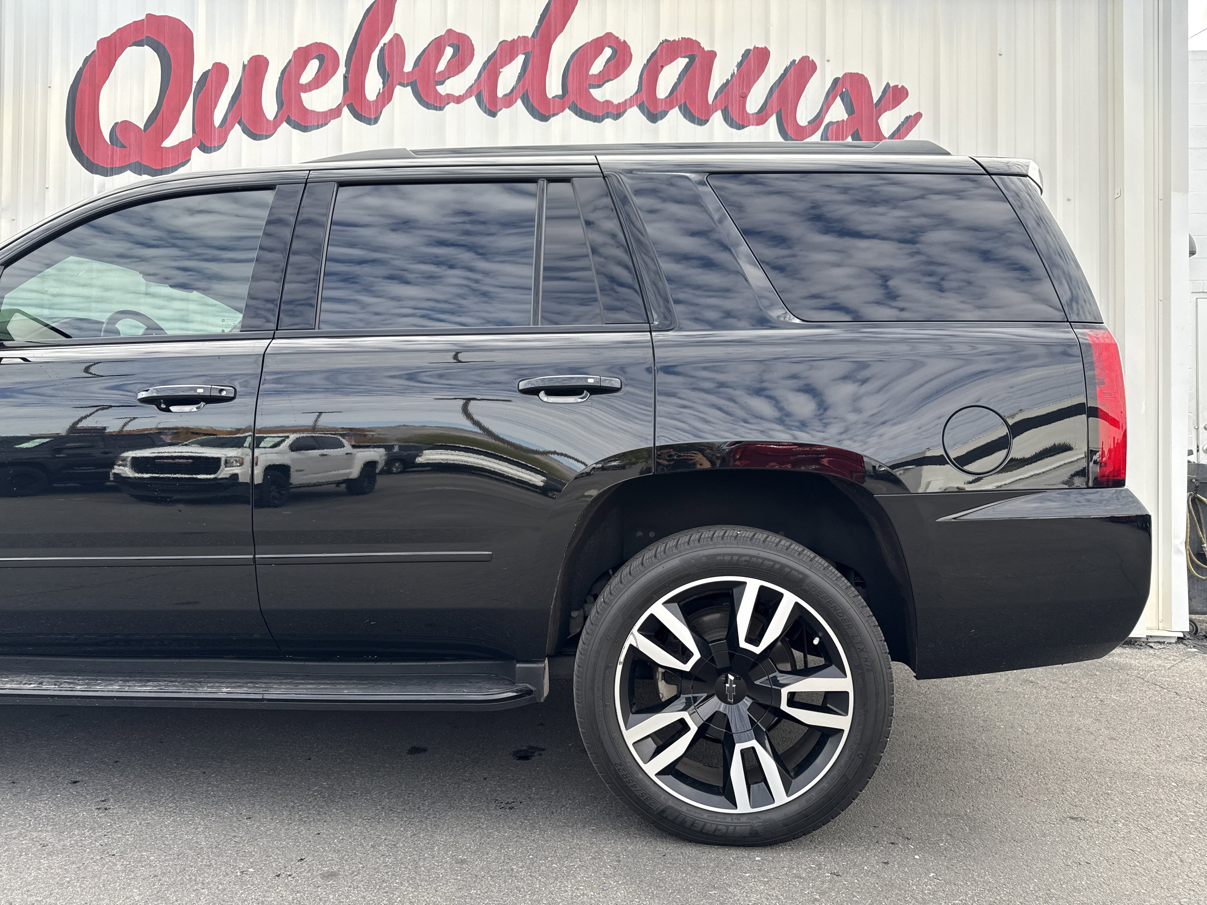 Used 2020 Chevrolet Tahoe Premier image 2